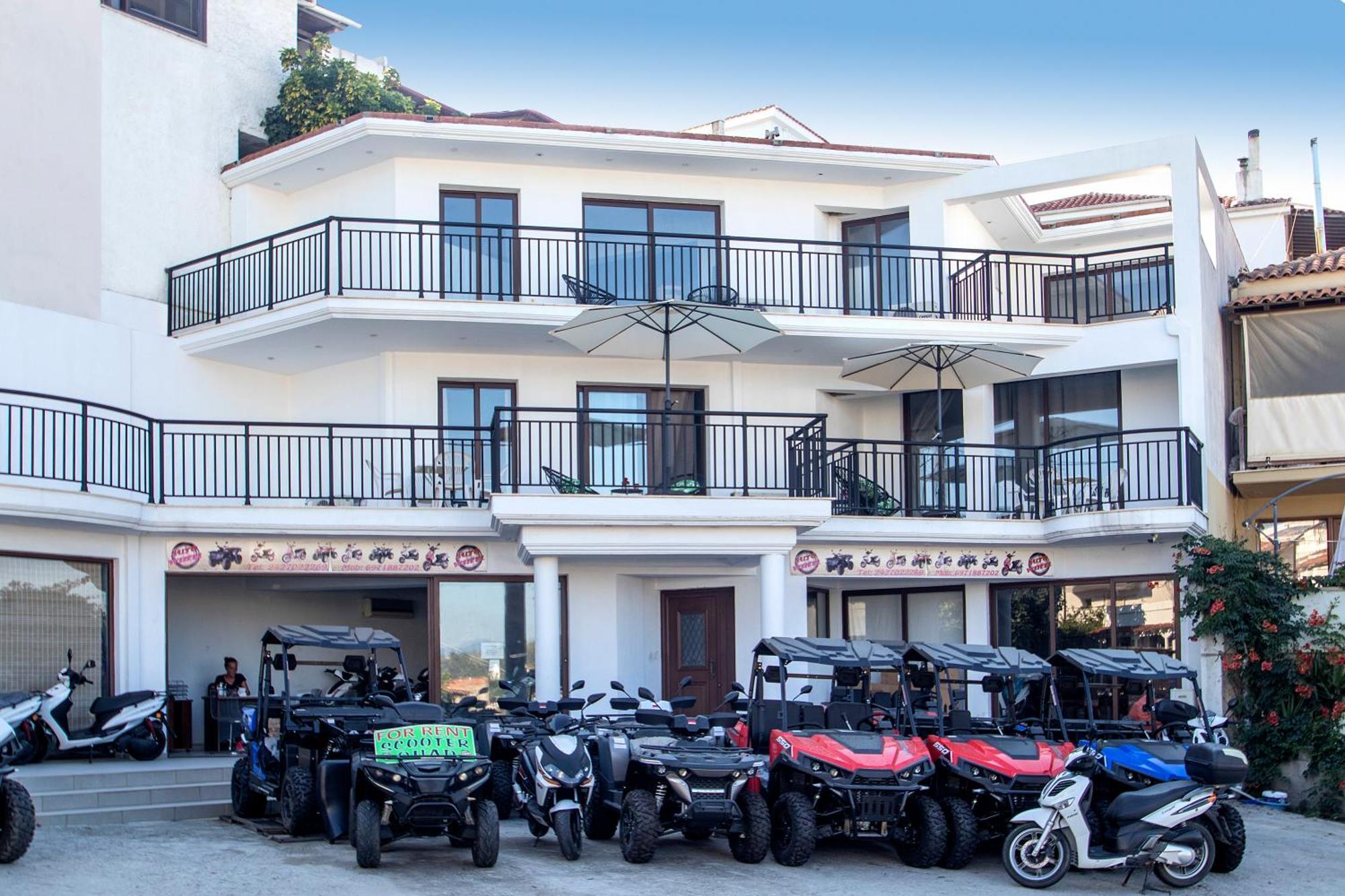 העיירה סקיאתוס D & E Apartments מראה חיצוני תמונה