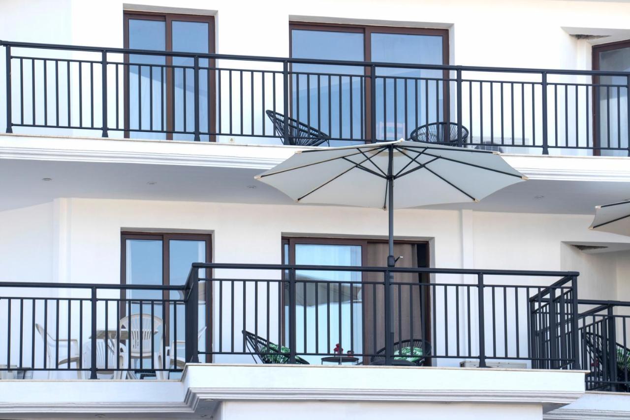 העיירה סקיאתוס D & E Apartments מראה חיצוני תמונה