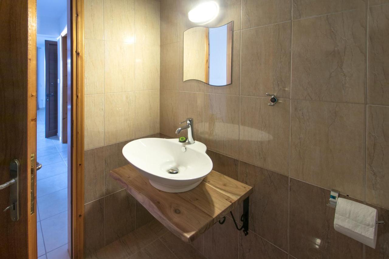 העיירה סקיאתוס D & E Apartments מראה חיצוני תמונה